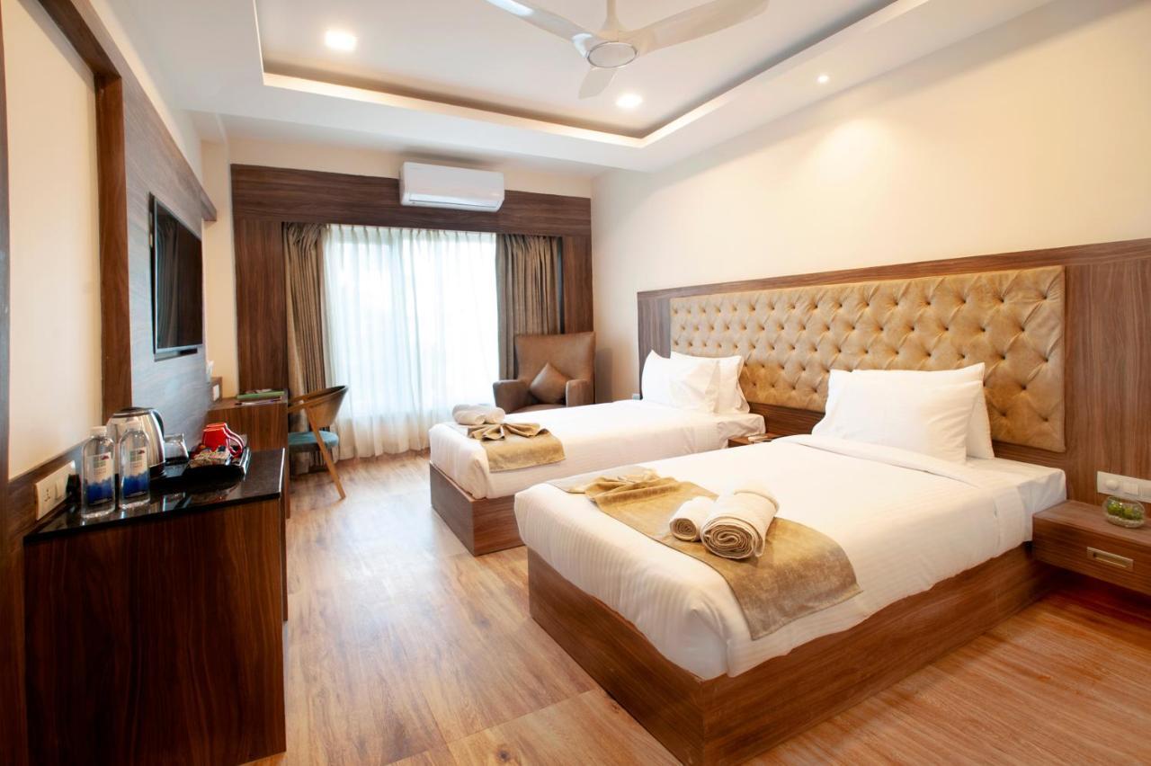 Abm Boutique Hotel By Purple Cloud Dod Jala Kültér fotó
