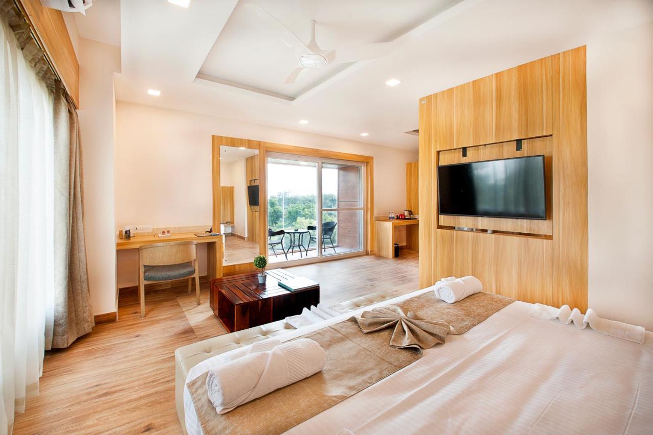 Abm Boutique Hotel By Purple Cloud Dod Jala Kültér fotó